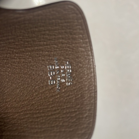 Hermes phone case - Picture 3 of 3